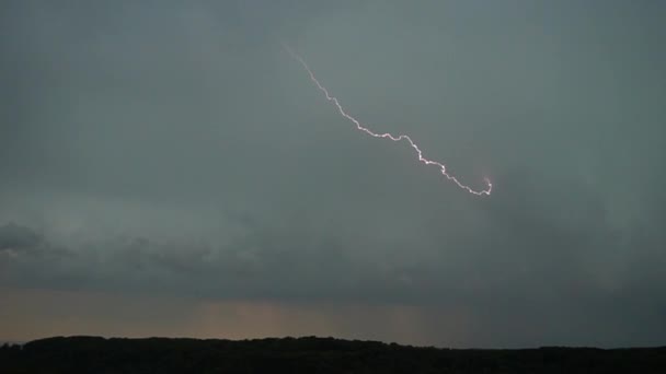 Foudre Sur Fond Nuages Orageux — Video