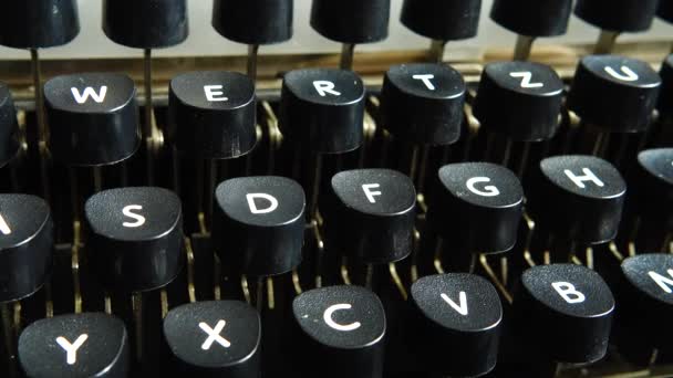 Claves Máquina Escribir Vintage Primer Plano — Vídeo de stock