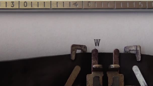 Escribir Palabra Bienvenido Máquina Escribir Retro Cerca — Vídeos de Stock