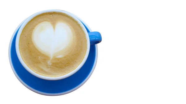 Macro foto topo xícara de capuccino de cofee com coração de espuma no fundo isolado branco. — Fotografia de Stock