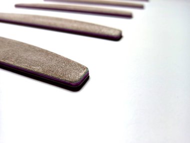 Tırnak kesmek için manikür pedikür dosyaları. Kullanılmış ve kötü durumda. Tırnak kesmek için manikür dosyaları. Kullanılan manikür araçları