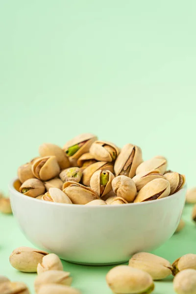 Geroosterde Pistachenoten Een Kom Noten Veganistisch Eiwit — Stockfoto