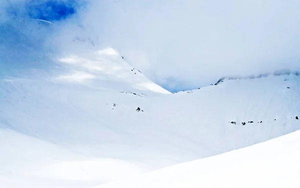 Спуск Эльбруса Восхождение Самую Высокую Вершину Европы Эльбрус — стоковое фото