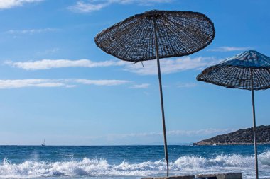 Türk sahilinden Ege Denizi 'ne, Kusadasi şehir plajına manzara