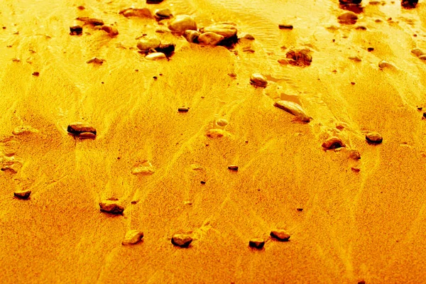 Zandstrand Met Kiezelstenen Bij Oranje — Stockfoto