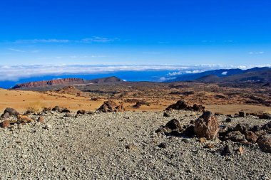 Dağlardaki bulutlar, tepe, doğal arka plan, Teide yanardağı, dağ manzarası, arka plan