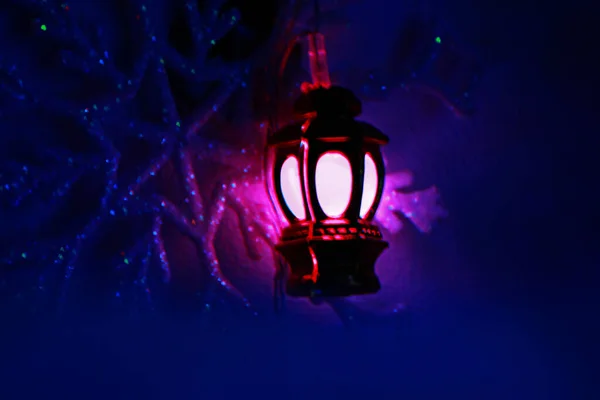 Рождественский Фон Красный Рождественский Фонарь Снежинками Размытый Фон Ночной Фон — стоковое фото