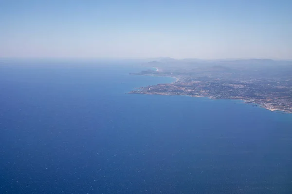 Blick Auf Die Insel Rhodos Aus Dem Flugzeugfenster Horizontal Von — Stockfoto