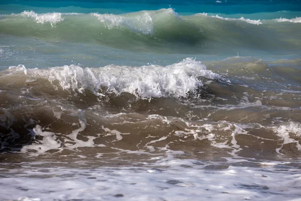 Große Meereswellen Mit Schaumstoff Küstennähe Horizontal — Stockfoto