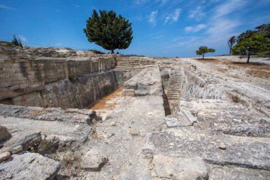 Yunanistan 'ın Rodos kentindeki Kamiros antik kentinden güzel panoramik deniz manzarası,