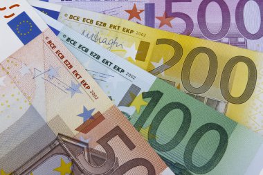 Euro notları (Eur). 