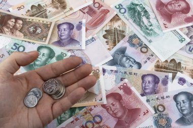 Çin para (Rmb) banknot ve madeni paraların. İş kavramı.