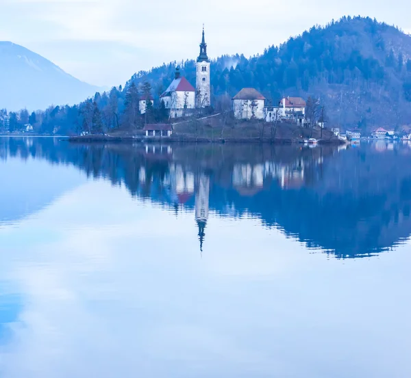 Lake Bled with island — Stock Photo, Image