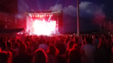 bulanık tiyatro ve konser izleyici