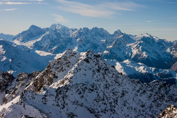 Alperna vintern bergslandskap — Stockfoto