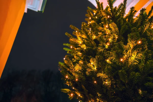 Jul Festlig Suddig Bakgrund Bokeh Julgran Lampor Vinternatt — Stockfoto