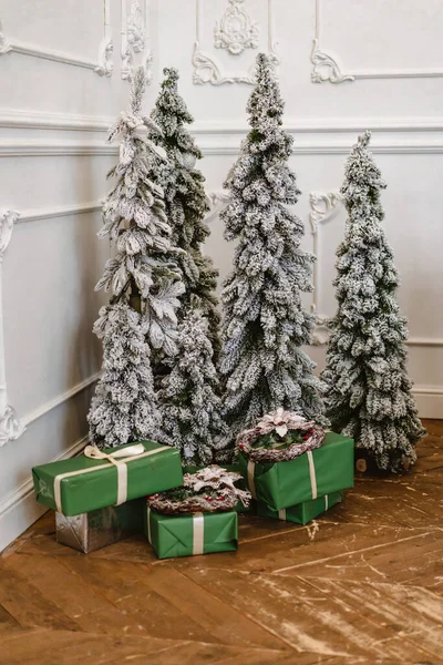Árbol Navidad Decoración Pino Presenta Año Nuevo Casa Invierno Intrerier —  Fotos de Stock