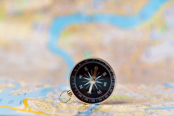 Compass Standing Vertically Map Saint Petersburg Concepts Travel Tourism Research — Stock Photo, Image