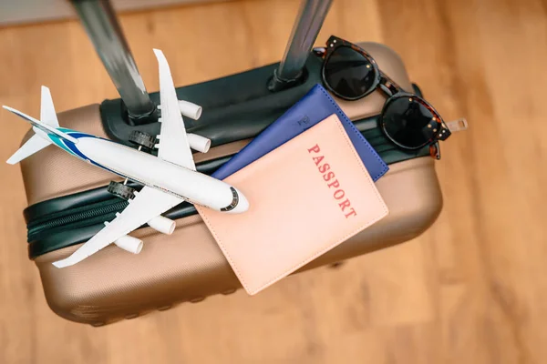 Tourist Passports Toy Airplane Travel Suitcase Conceptual Photo Tourist Trip — Stock Photo, Image