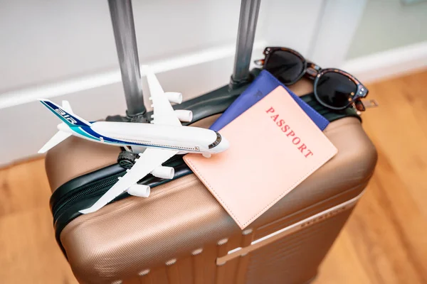 Tourist Passports Toy Airplane Travel Suitcase Conceptual Photo Tourist Trip — Stock Photo, Image