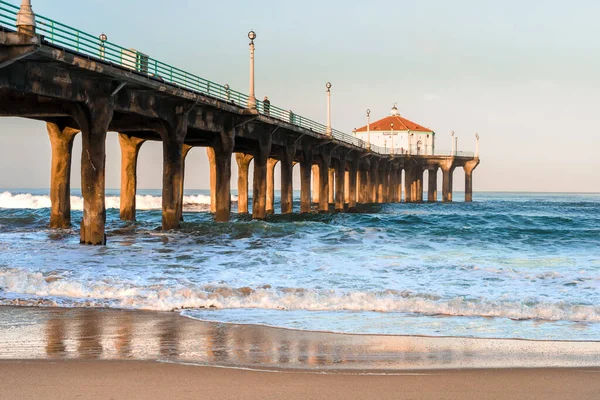 Manhattan Beach Pier Ocean Waves Λος Άντζελες Καλιφόρνια — Φωτογραφία Αρχείου