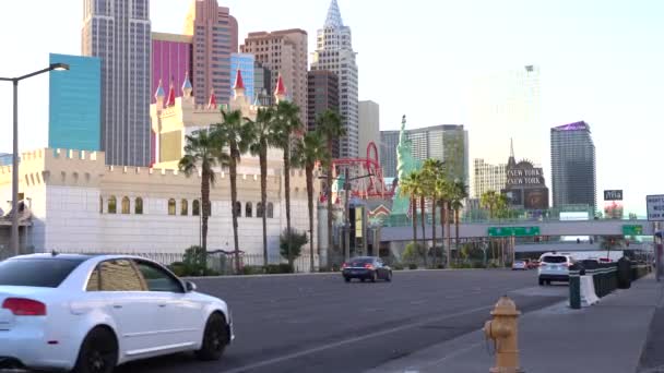 Video Gündüz Las Vegas Şehrin Ünlü Kumarhaneleri Otelleri Olan Bir — Stok video