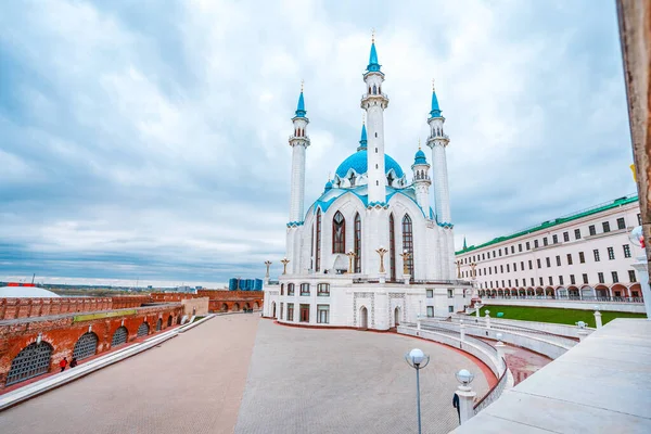 Vista Mesquita Kul Sharif Dia Nublado Kazan Rússia — Fotografia de Stock