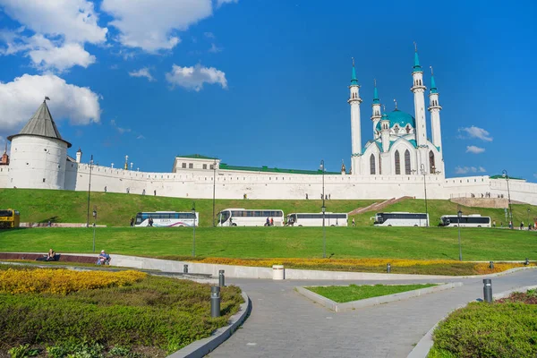 Vista Panorámica Mezquita Kul Sharif Contra Cielo Azul Kazán Rusia — Foto de Stock