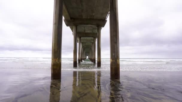 Βίντεο Θέα Της Προβλήτας Jolla Στην Καλιφόρνια Κύματα Μια Συννεφιασμένη — Αρχείο Βίντεο