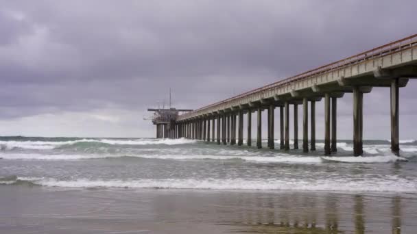 Vídeo Vista Del Muelle Jolla California Olas Día Nublado — Vídeos de Stock