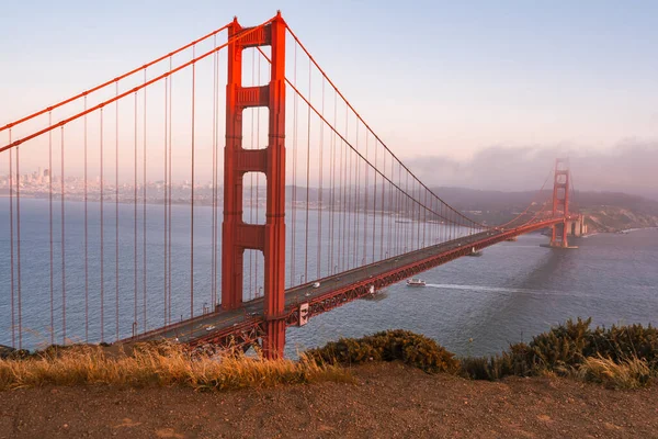 Vista Incrível Famosa Ponte Red Golden Gate Colorido Céu Pôr — Fotografia de Stock