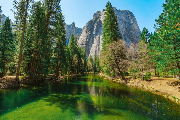 Paisagem Incrível Vista Para Rio Parque Nacional Yosemite Primavera — Fotografia de Stock