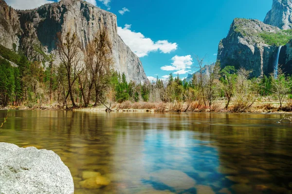 Amazing Mountain Landscape Waterfall River View Photographed Long Exposure Afternoon — Foto Stock