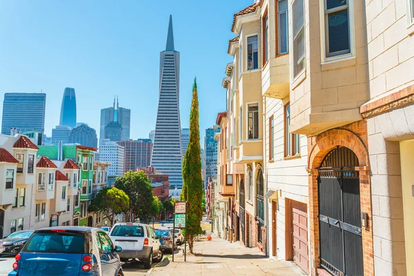 Prachtige Straat Met Uitzicht Transamerica Tower San Francisco Verenigde Staten — Stockfoto