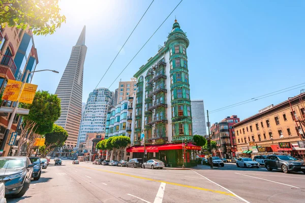 Panorama Pustej Ulicy Centrum Biznesowym Widokiem Wieżę Transamerica San Francisco — Zdjęcie stockowe