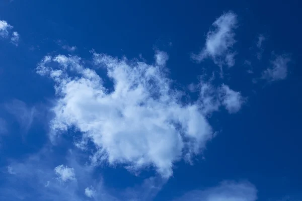 White clouds and  blue sky — Stock Photo, Image