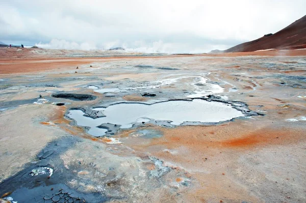 Hverir Geothermal Área North Iceland Botes Lodo Volcánico Hirviendo Tierra — Foto de Stock
