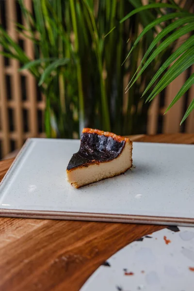 Vista Close Delicioso Cheesecake Prato Branco — Fotografia de Stock