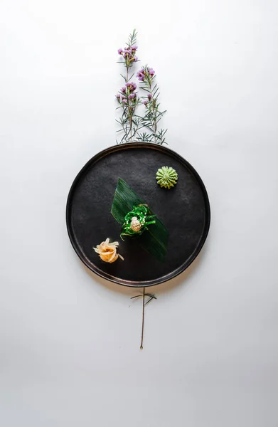 Cibo Giapponese Sushi Servito Nel Ristorante Foto Alta Qualità — Foto Stock