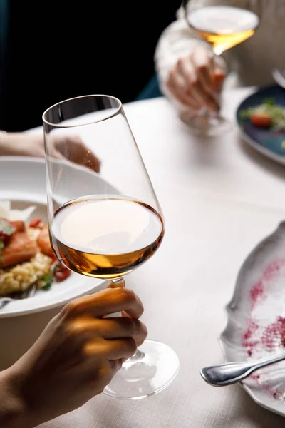 View People Sitting Glasses Wine Served Table — Stock Photo, Image