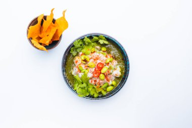 Ispanak tabağıyla fasulye manzarası