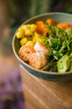 Karidesli taze sebzelerin yakın plan görüntüsü 