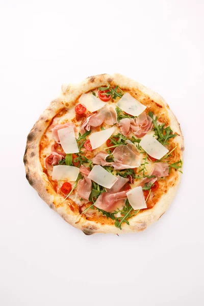 Top View Dari Pizza Buatan Sendiri Dengan Arugula Dan Jamon Stok Gambar