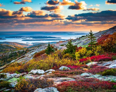 Maine 'deki Acadia Ulusal Parkı' ndaki Cadillac Dağı