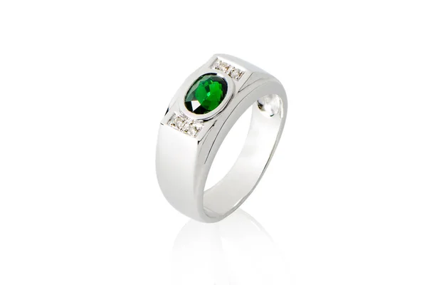 Platinový Prsten Zeleným Smaragdem Drobným Diamantem Bílém Pozadí Zelený Safírový — Stock fotografie