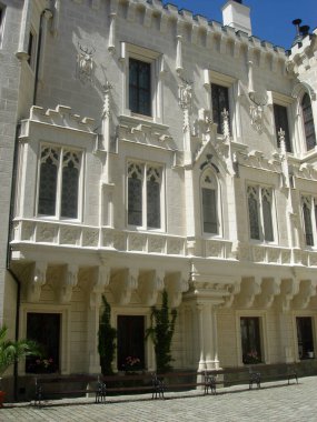 Hluboka nad Vltava, CZECH REPUBLIC-JUNE 2011: Hluboka Kalesi 'nin duvarının bir parçası.