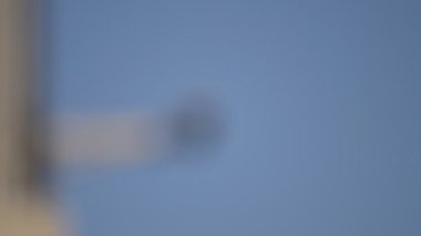 CCTV trafik kamerası, hız kamerası arabaları. Bulanık odak.