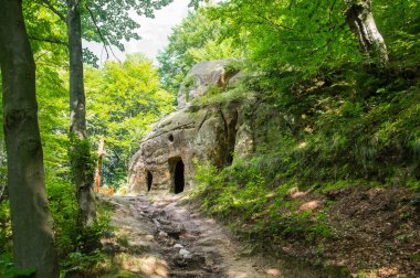Eski mağara manastır görüş açısı