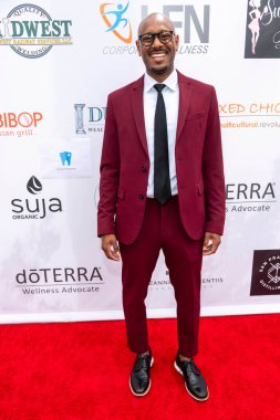 Anthony Paschal, Suzanne DeLaurentiis Prodüksiyon 'a katılarak 24 Nisan 2021' de Universal City Hilton, Los Angeles, CA 'da düzenlenen Hollywood operasyonu yararına bir Oscar Öncesi Öğle Yemeği Galası ve Gifting Süiti sunar.