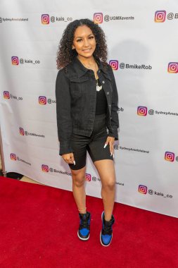 Victoria LeGrande, 1 Mayıs 2021 'de Bell Canyon, CA' da bulunan özel konutta Genç Hollywood Sosyal Medya Partisine katıldı.